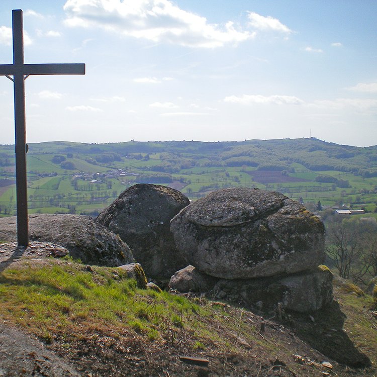 Vue d'une croix de la tour de Peyrebrune - Arnaud Villefranque